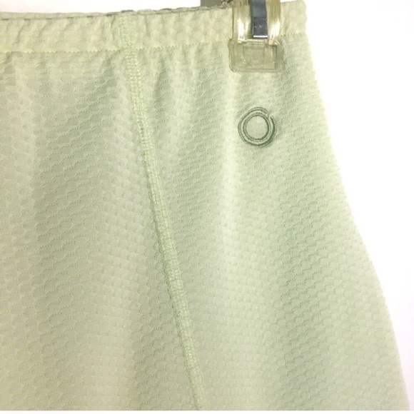 Nike Sphere Skirt Light Green Size Medium - Picture 2 of 6